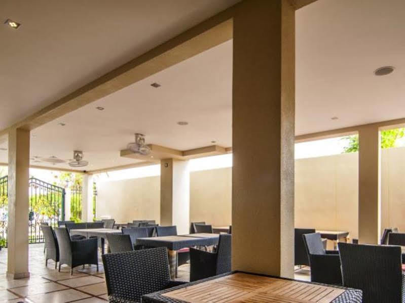 Fern Boquete Inn Hulhumale Exterior foto
